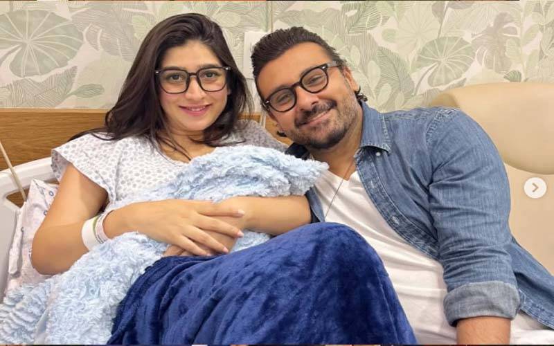 1. ڈاکٹرز نے مل کر بچے کی پیدائش کرائی، اداکارہ مریم نفیس