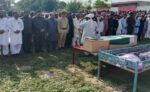 بلوچستان بس واقعہ: شہید بیٹے کی لاش دیکھ کر شدت غم سے والد بھی وفات پاگئے