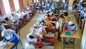 پنجاب میں آٹھویں جماعت کے بورڈ امتحانات بحال کرنے کا فیصلہ
