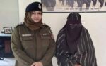 سیف سٹی آفیسر نے فیصل آباد میں نابینا خاتون کی خود کشی کی کوشش ناکام بنا دی