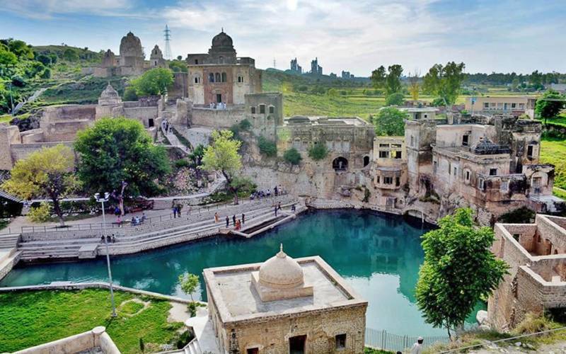 چکوال میں طوفانی بارش، تاریخی کٹاس راج مندر متاثر