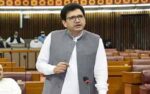 خیبرپختونخوا اسمبلی میں منتخب ارکان کی حلف برداری نہ ہونے پر اپوزیشن لیڈر کا عدالت جانے کا اعلان