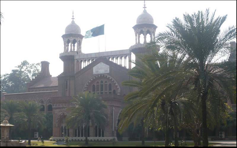 ججز کے لیے مختص کراکری استعمال کرنے پر ججز ریسٹ ہاؤس کے عملے کو کارروائی کا سامنا