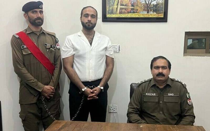 مجھے یہ سمجھ نہیں آ رہی کہ لوگ موسیٰ کو بشریٰ کا بیٹا کیوں کہہ رہے ہیں وہ خاور مانیکا کا بیٹا ہے : مریم ریاض وٹو