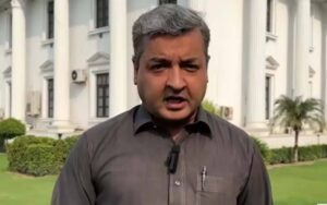 سینیٹ الیکشن میں "پھسلن سے بچاؤ فارمولا" کامیاب، ارکان نے دوسروں کا ووٹ باکس میں ڈالا ، مقامی صحافی کا دعویٰ
