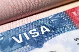 امریکا جانے والے غیر ملکیوں پر 250 ڈالر کی اضافی ویزا فیس عائد