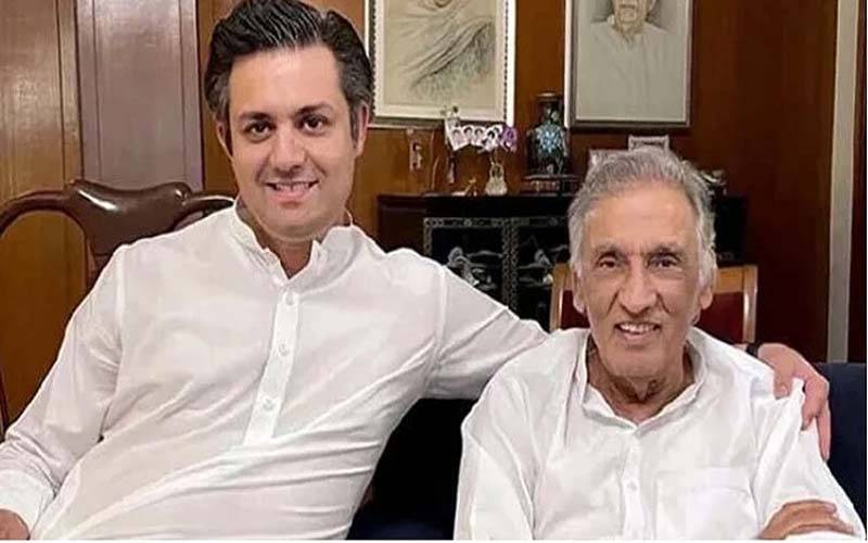 اکلوتا بیٹا، دو بچوں کا باپ ہوں، والد کی وفات کے بعد گھر والوں کے ساتھ رہنا چاہتا ہوں، جعلی پرچوں کا نشانہ ہوں" حماد اظہر کا جذباتی پیغام