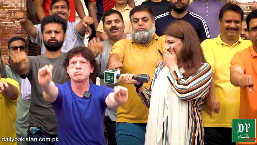 جانوروں کی آوازیں نکال کر لوگوں کو یوگا کروانے والا سب سے انوکھا یوگی