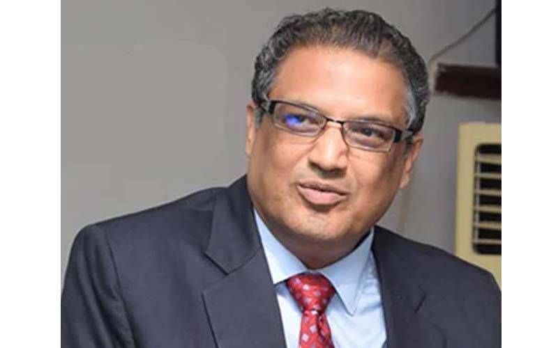 نظریہ زور پکڑ رہا ہے کہ صدر آصف زرداری اور شہباز شریف اعزاز نہیں، بلکہ بوجھ ہیں، فی الحال اس نظریے کی جیت ہوئی جو سولین سیٹ اپ کو ریاست کے لیے بہترین سمجھتے ہیں: سہیل وڑائچ