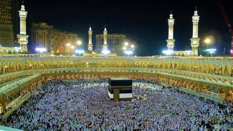 عازمین حج 2026 سے اخراجات 2 اقساط میں لینے کا فیصلہ