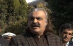 وزیر اعلیٰ خیبر پختونخوا کا بیوروکریسی سے دفعہ 144 اور کرفیو نافذ کرنے کا اختیار واپس لینے کا فیصلہ