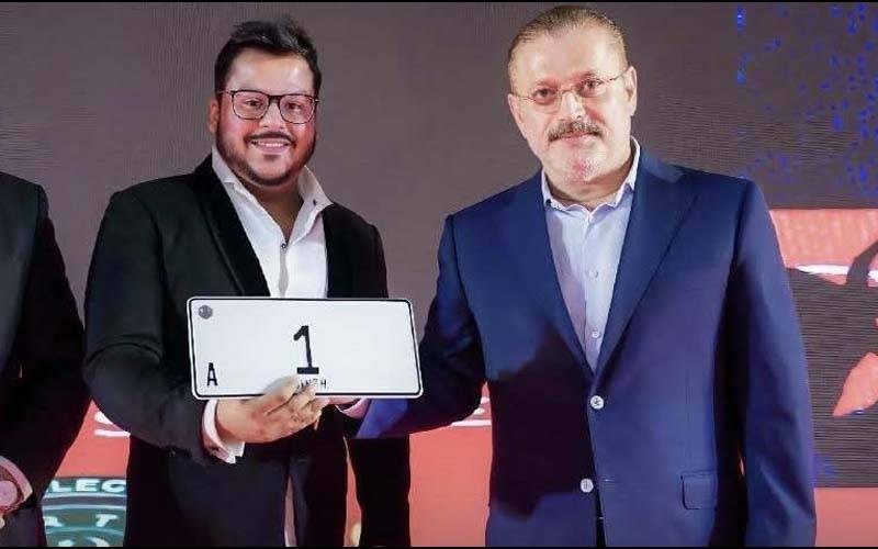 چند ماہ قبل 10 کروڑ روپے کا گاڑی کا نمبر خریدنے والے مزمل کریم پراچہ انتقال کر گئے۔