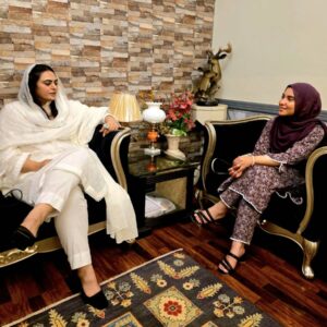 عبیرہ ضیاء کی پارلیمنٹ لاجز میں رکن قومی اسمبلی شمائلہ رانا سے ملاقات، اوورسیز نوجوانوں کی فلاح و بہبود پر مثبت تبادلہ خیال