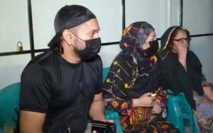 سی سی ڈی نے 10 لاکھ مانگے، جتنے ہوئے دیئے لیکن پھر بھی بیٹے کو انکاونٹر میں قتل کر دیا گیا، بوڑھی ماں عدالت پہنچ گئی