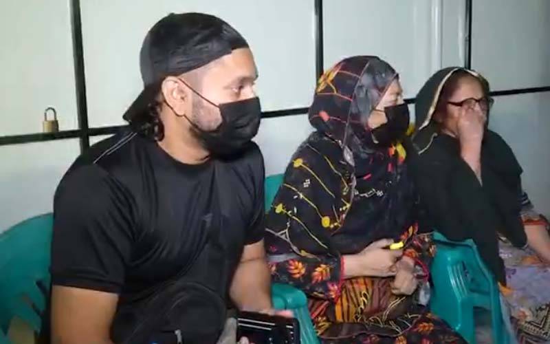 سی سی ڈی نے 10 لاکھ مانگے، جتنے ہوئے دیئے لیکن پھر بھی بیٹے کو انکاونٹر میں قتل کر دیا گیا، بوڑھی ماں عدالت پہنچ گئی