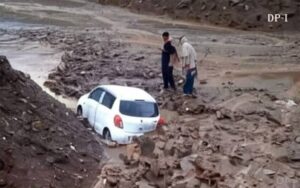 گلگت کے دنیور نالے میں لینڈ سلائیڈنگ، ملبے تلے دب کر 8 رضاکار جاں بحق