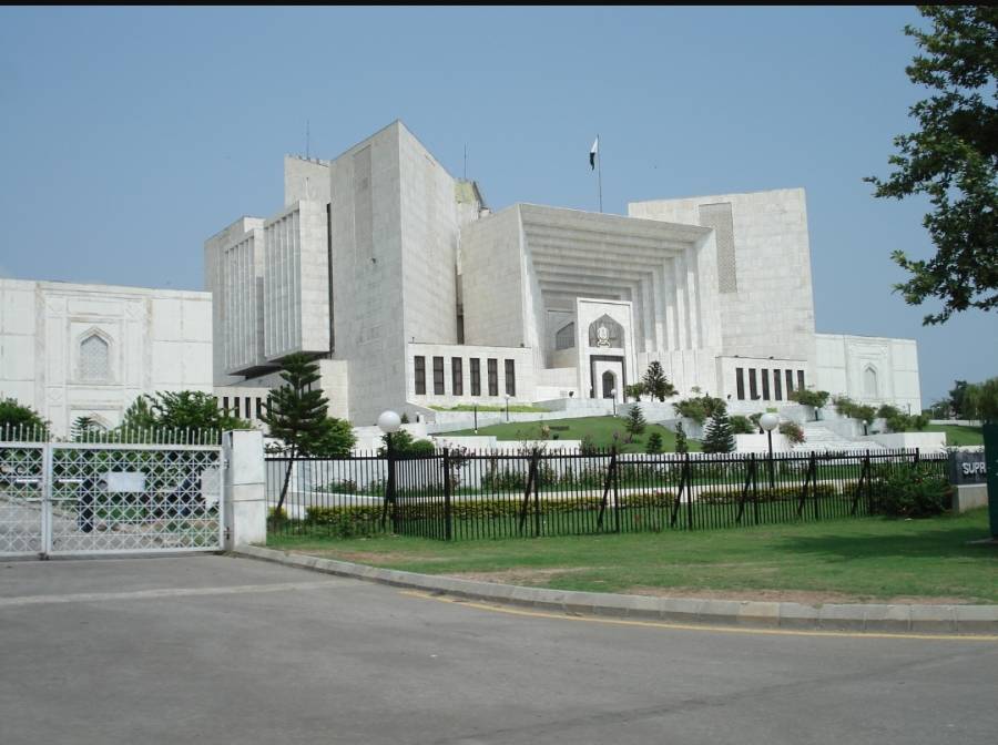 چیف جسٹس کی پنشن 23 لاکھ 90 ہزار روپے ہے، وزارت قانون