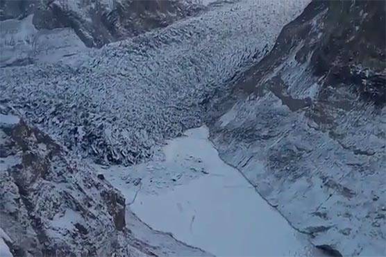 غذر میں گلیشیئر پھٹنے کی بروقت اطلاع دے کر جانیں محفوظ بنانے والے چرواہے ”وصیت خان” کیلئے انعام کا اعلان