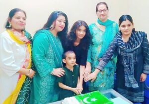 پی ایم ایل این، یو اے ای اقلیتی ونگ نے پاکستان کا 78 واں یوم آزادی دبئی میں منایا، کیک کاٹا گیا