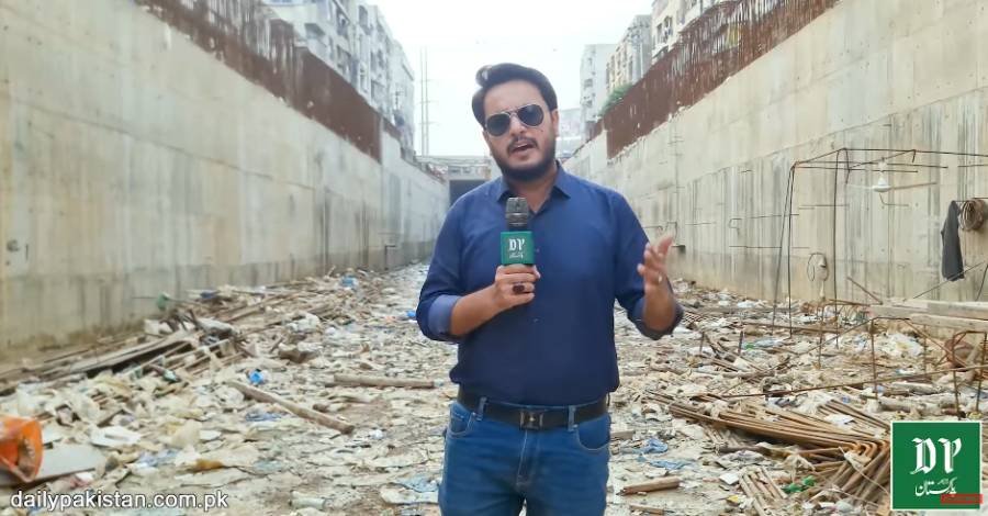 کراچی کریم آباد انڈر پاس 2 برس سے زیر تعمیر، بارش کے بعد اب کیا حالت ہے؟ دیکھ کر رونا آجائے