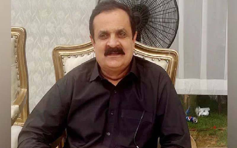 میرا گاؤں سیلاب میں ڈوب گیا، سات سال سے چیخ رہا ہوں کہ میرا گاؤں کٹاؤ کی زد میں ہے، میری کسی نے بات نہیں سنی، پیپلزپارٹی کے رہنما حسن مرتضیٰ گفتگو کرتے ہوئے جذباتی ہوگئے۔