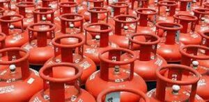 حکومت نے ایل پی جی کا گھریلو سلنڈر سستا کردیا