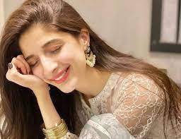 مورا حسین نے امید سے ہونے کی افواہوں پر خاموشی توڑ دی