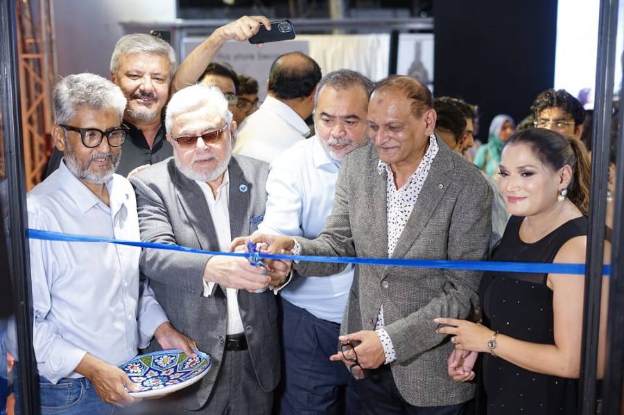 افروزٹیکسٹائلز کے ’’بیڈ اینڈ باتھ‘‘ ایکسپورٹ کوالٹی آؤٹ لیٹ کا افتتاح، ایکسپورٹ کوالٹی مصنوعات پیش کریں گے: فیروز عالم لاری