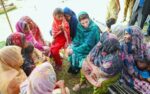 فکر نہیں کرنی میں آپ کے ساتھ ہوں: وزیراعلیٰ کی شہباز پور فلڈ ریلیف ٹینٹ سٹی میں متاثرین سے گفتگو