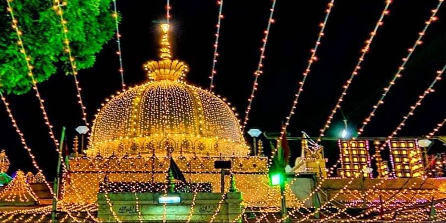 حضور پاکؐ کی تعلیمات پر عمل پیرا ہونے میں ہی ہر کامیابی پنہاں ہے: وزیر اعلیٰ پنجاب