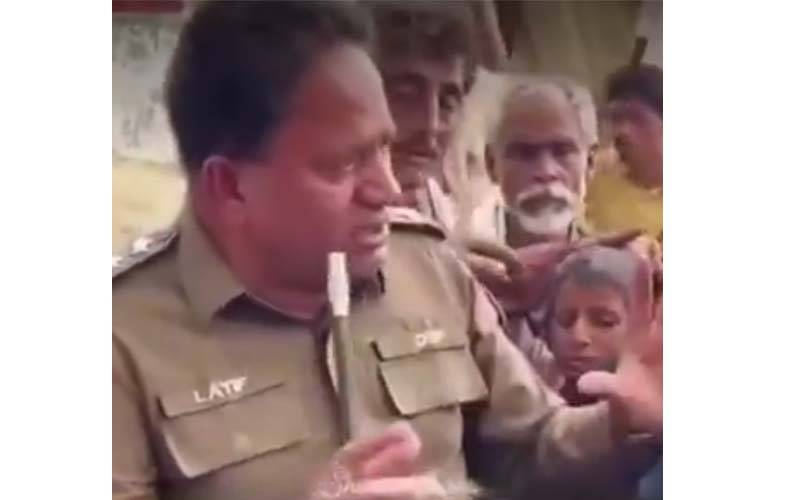 جلالپور پیروالا کے ڈی ایس پی لطیف نے دریا کے قدرتی راستے کو کھولنے کا کہا مگر سیاسی دباؤ پر انہی کو معطل کر دیا گیا: صحافی محمد عمیر