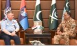 عراقی فضائیہ کے کمانڈر لیفٹیننٹ جنرل مہند غالب محمد راضی الاسدی کی چیئرمین جوائنٹ چیفس آف سٹاف کمیٹی جنرل ساحر شمشاد مرزا سے ملاقات