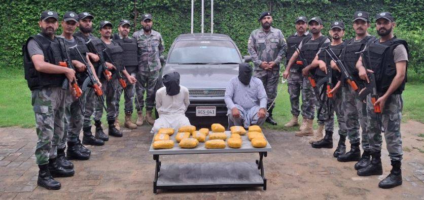 منشیات کے سمگلروں کے خلاف کریک ڈاؤن شروع، 40 کاروائیوں میں 30 گرفتار، ایک اشتہاری ہلاک