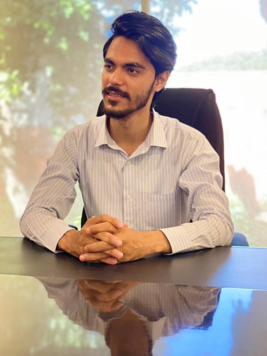 ون وے کی خلاف ورزی کرنے والی موٹر سائیکل کی ٹکر سے صحافی حسن صدیقی جاں بحق، ملزمان موقع سے فرار