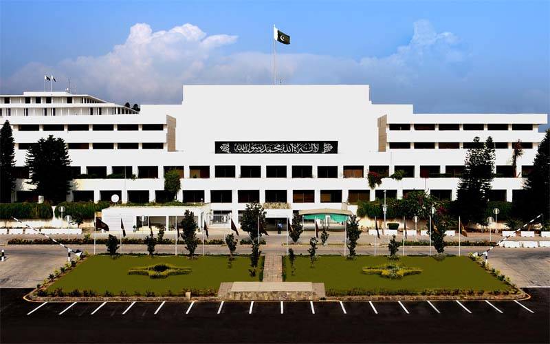 سینیٹ کی قائمہ کمیٹی قانون نے دیت کی رقم 36 کلو چاندی سے بڑھا کر 45 کلو چاندی کرنے کی منظوری دیدی