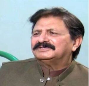 سینئر اداکار عشرت عباس دل کا دورہ پڑنے سے انتقال کرگئے