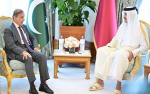 وزیراعظم شہباز شریف کی امیر قطر سے ملاقات، قریبی روابط برقرار رکھنے پر اتفاق
