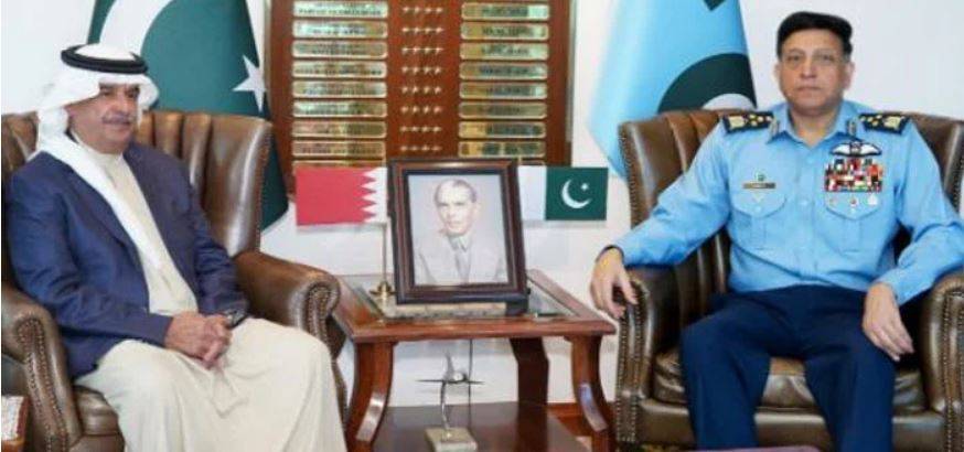 کمانڈر بحرین نیشنل گارڈ جنرل شیخ محمد بن عیسیٰ کا ایئر ہیڈکوارٹرز کا دورہ، پاک فضائیہ کے سربراہ سے ملاقات