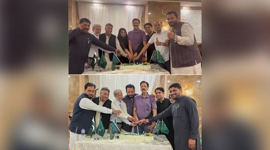 سعودی عرب کے قومی دن پر جدہ میں پاکستانی صحافیوں کی تقریب، کیک کاٹا گیا