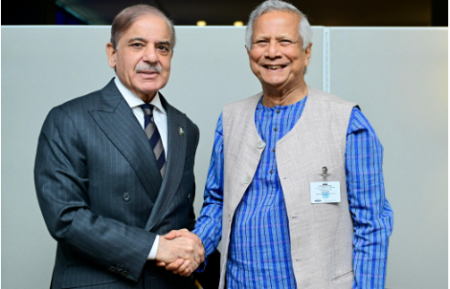 وزیراعظم شہباز شریف سے بنگلہ دیش کے چیف ایڈوائزر پروفیسر محمد یونس کی ملاقات، دو طرفہ تعلقات کو مزید بہتر اور مضبوط بنانے پر تبادلہ خیال