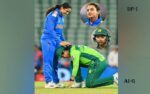 کیا فاطمہ ثنا نے بھارتی کھلاڑی کے پاؤں چھوئے تھے؟ تصویر کی حقیقت سامنے آ گئی