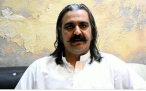 شراب و اسلحہ برآمدگی کیس میں علی امین گنڈا پور کے وارنٹ گرفتاری جاری