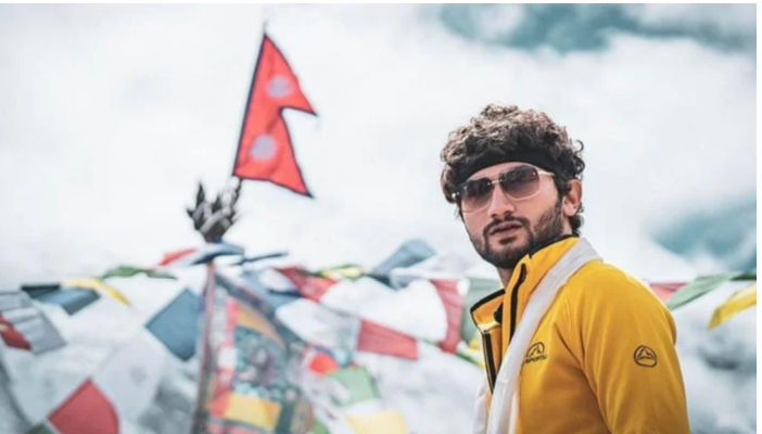 کوہ پیمائی میں پاکستان کا پرچم بلند کرنے والے شہروز کاشف حکومتی انعام کے منتظر