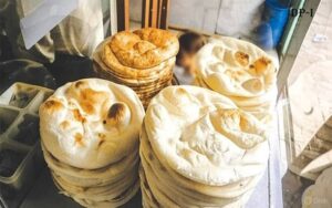 لاہور میں نان اور خمیری روٹی کی قیمت میں 5 روپے اضافہ