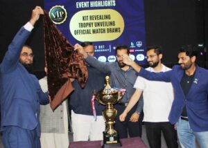 پاکستان ایسوسی ایشن دبئی میں آؤٹ ڈور کرکٹ ٹورنامنٹ کی کِٹ لانچنگ اور ٹرافی کی رونمائی، کھلاڑیوں اور سپانسرز کی شرکت