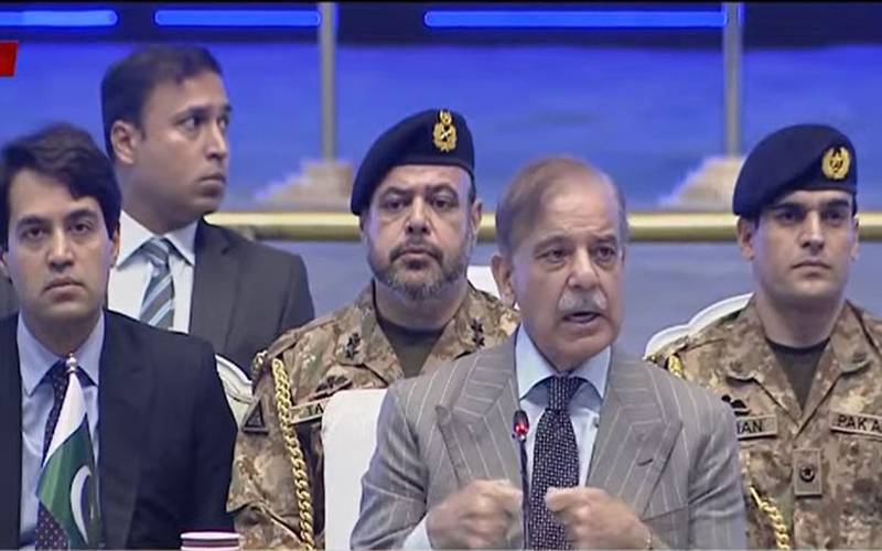علاقائی روابط میں اضافے سے معاشی اورتجارتی شعبے میں انقلاب آئے گا: وزیراعظم