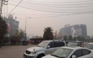 پنجاب میں فضائی آلودگی شدت اختیار کرنے لگی، کھلی فضا میں سانس لینا صحت کے لیے خطرہ بن گیا