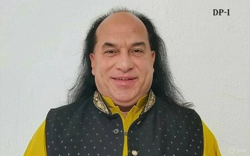 چاہت فتح علی خان نے انڈے پھینکنے کے واقعے پر خاموشی توڑ دی