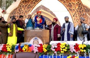 دنیا بھر میں مسلمان سب سے مظلوم قوم بن چکے ہیں، بابا جانی سرکار