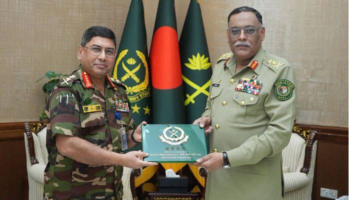 چیئرمین جوائنٹ چیفز جنرل ساحر شمشاد مرزا کی بنگلہ دیش کے آرمی چیف سے ملاقات